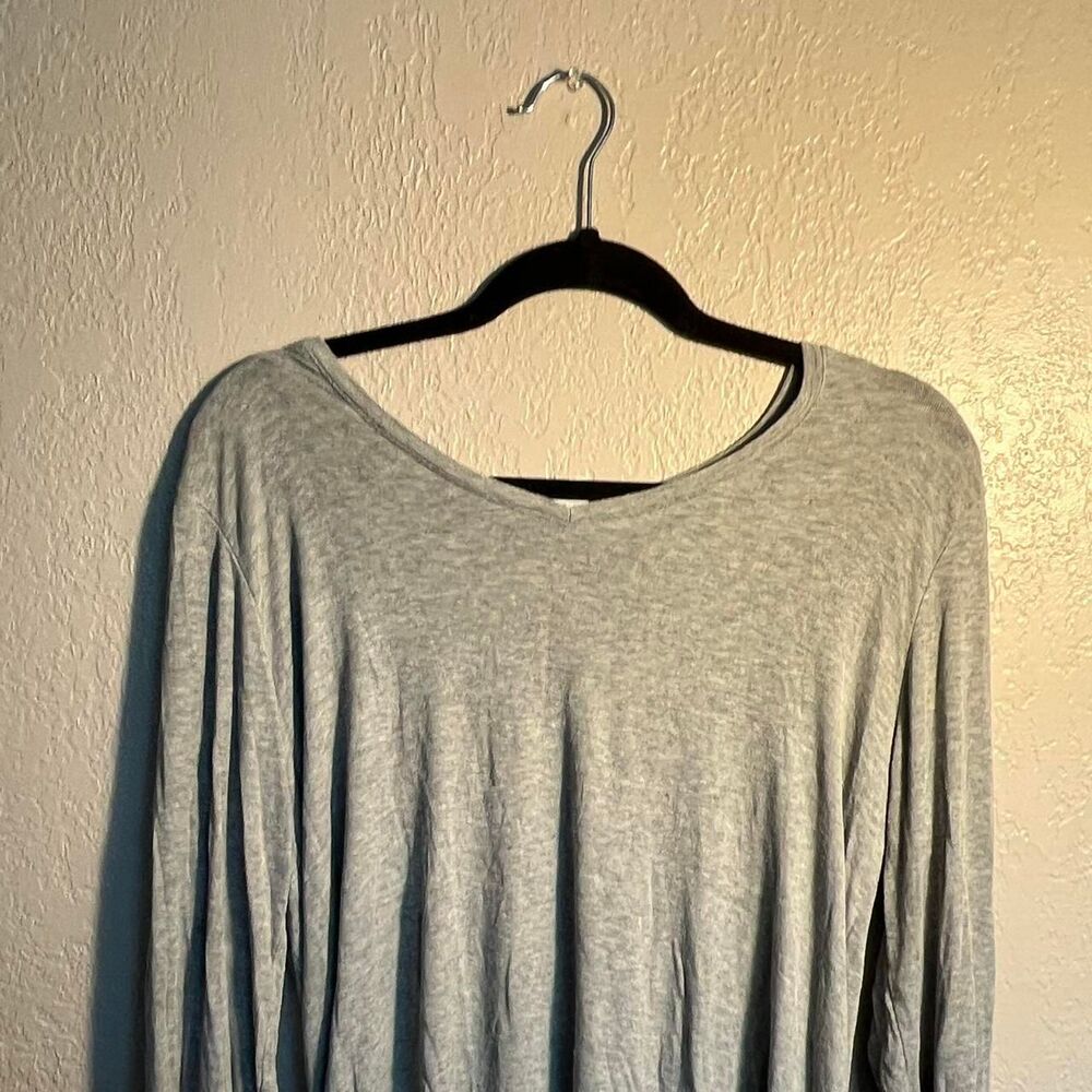 Time-and-tru Women's Grey T-shirt Longsleeve, Crew Neck, Soft and cute, Relaxed